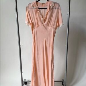 Elegant Peach Pink Vintage Nightgown